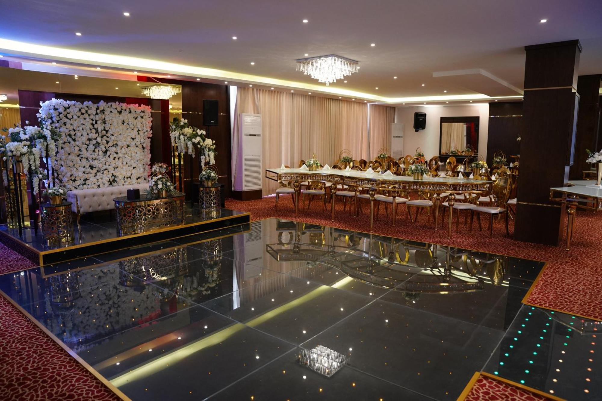 Lijam Hotel 4*
